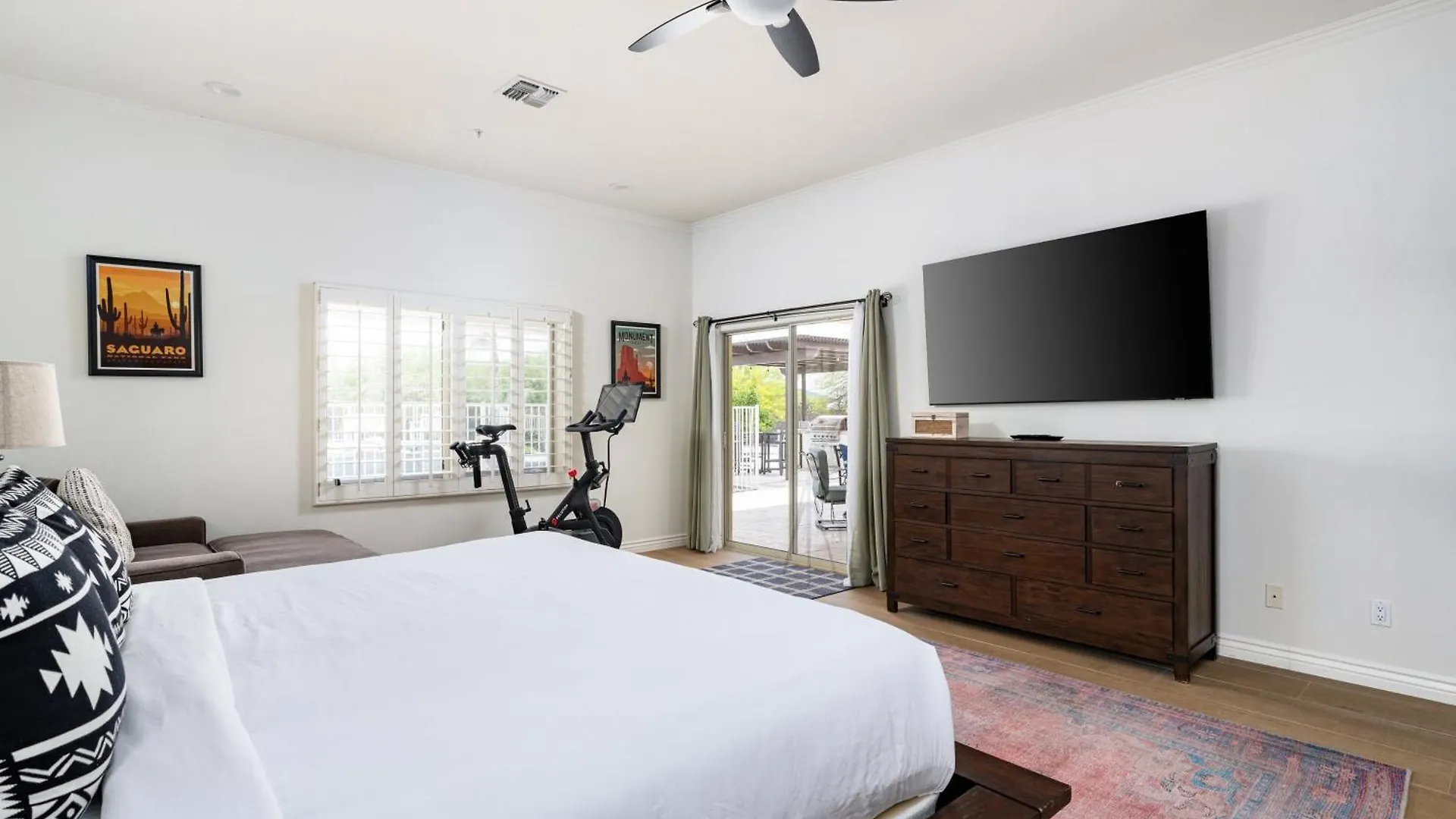 Pickleball Cornhole Basketball Court Tons Of Space At Paradise Heights Retreat Scottsdale