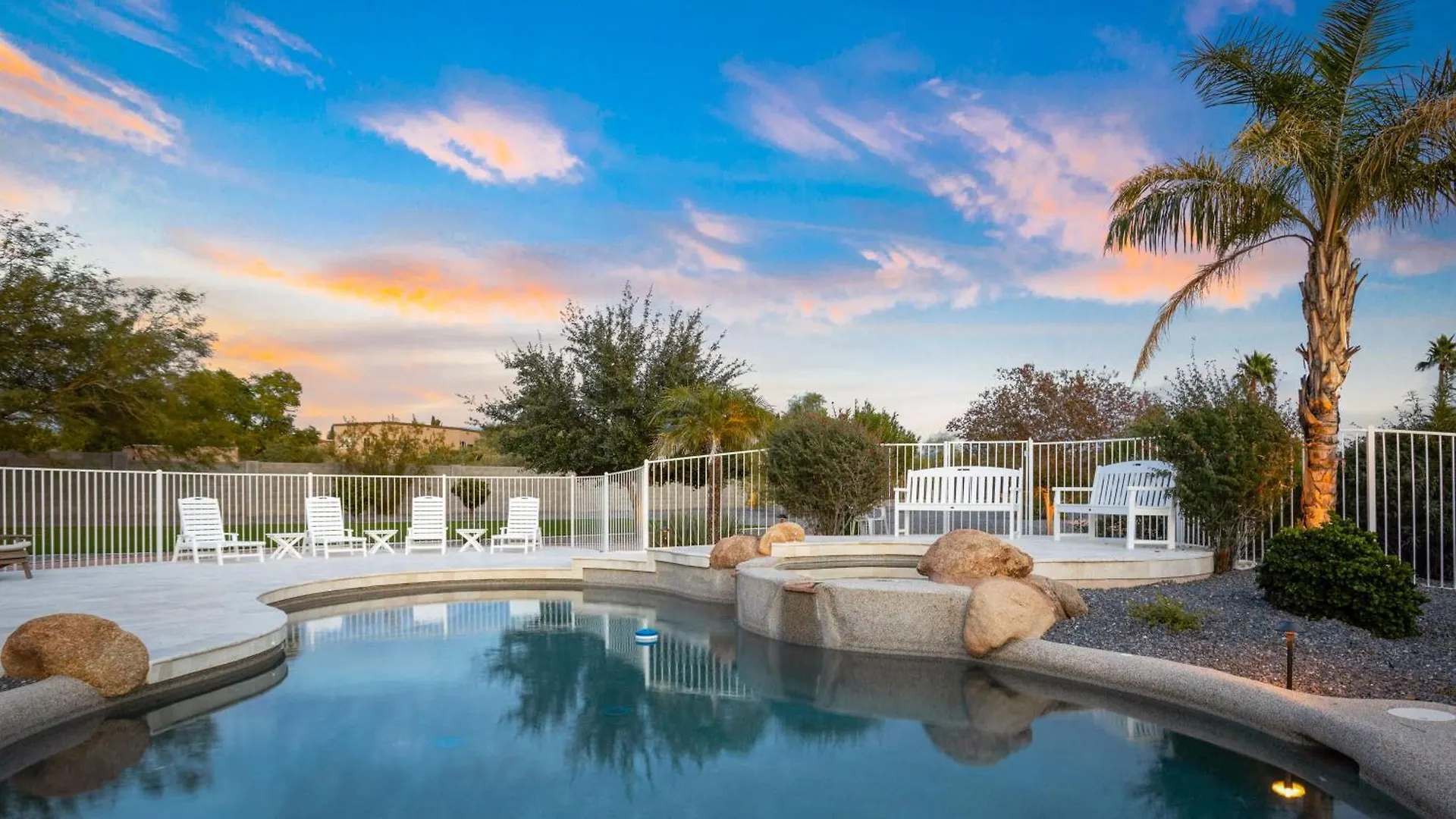 Pickleball Cornhole Basketball Court Tons Of Space At Paradise Heights Retreat Scottsdale Estados Unidos