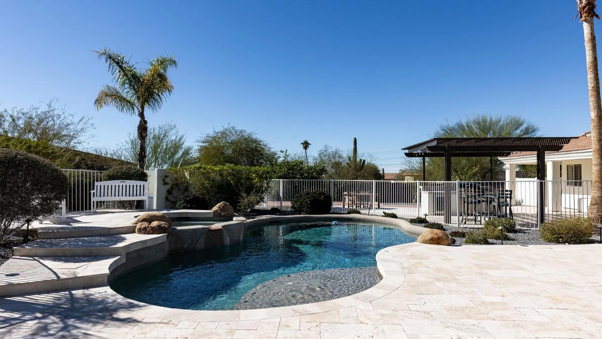 Pickleball Cornhole Basketball Court Tons Of Space At Paradise Heights Retreat Scottsdale 0*,  Estados Unidos