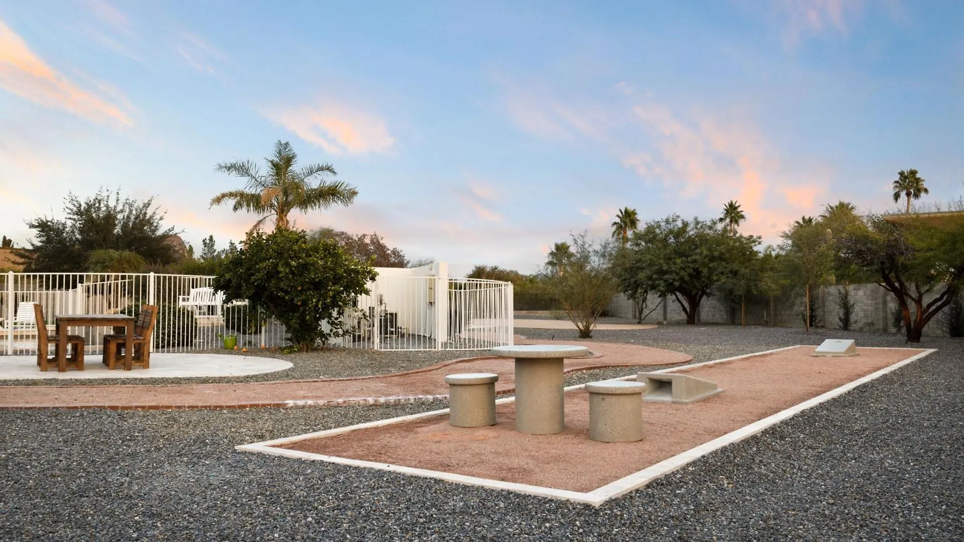 Pickleball Cornhole Basketball Court Tons Of Space At Paradise Heights Retreat Scottsdale